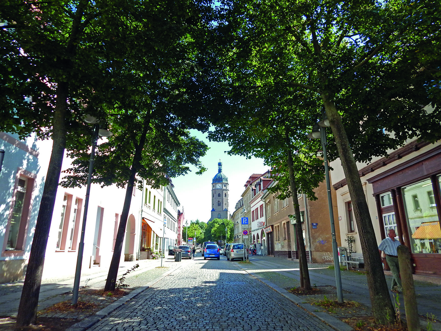 Kylische Straße mit Blick auf die Jacobikirche